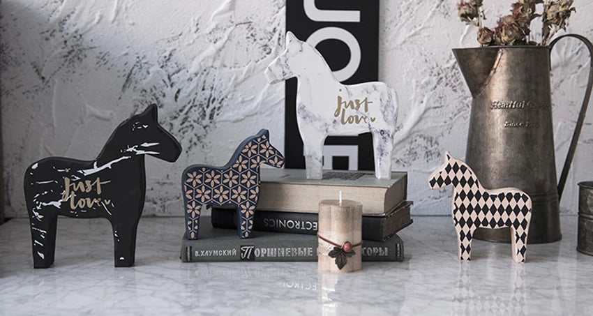 Wooden Horse Sculpture – Rustic Home Decor Statue, Interior Art Ornament