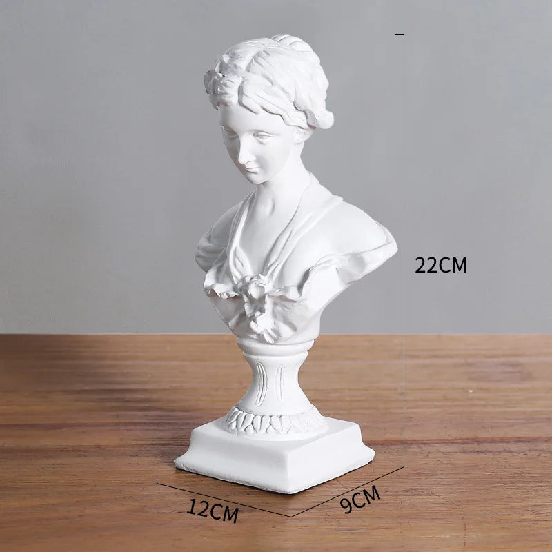UHKA | Resin Venus Figurine – Classical Sculptural Art Object