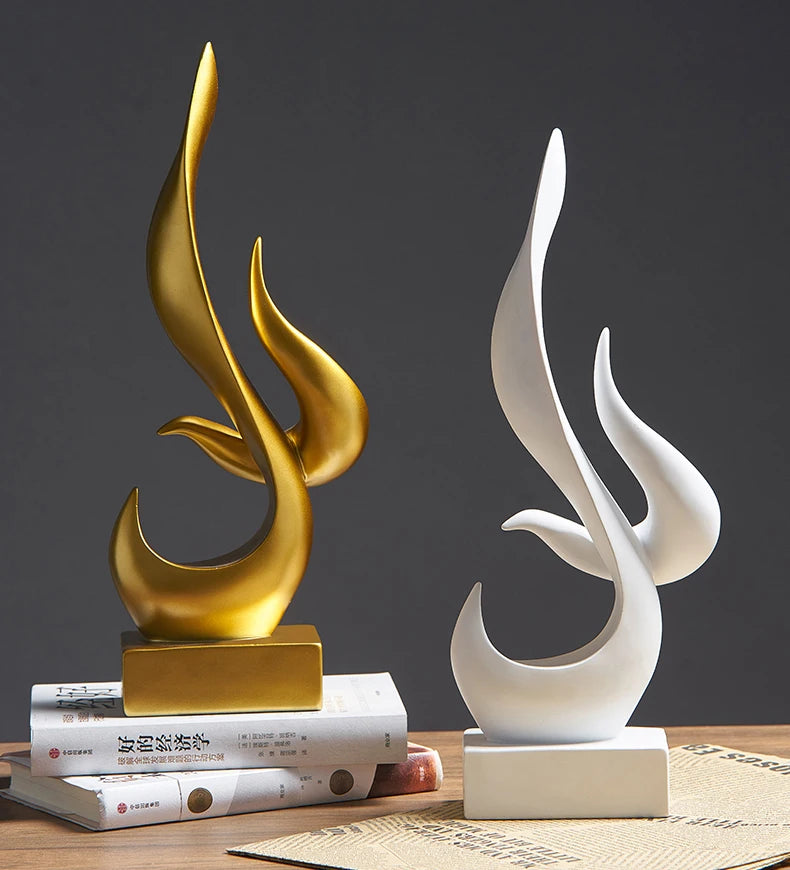 Abstract Flame Bird Sculpture – Modern Resin Home Decor Ornament