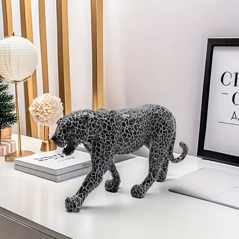Leopard Resin Figurine – Modern Animal Decor Sculpture, Home & Office Ornament