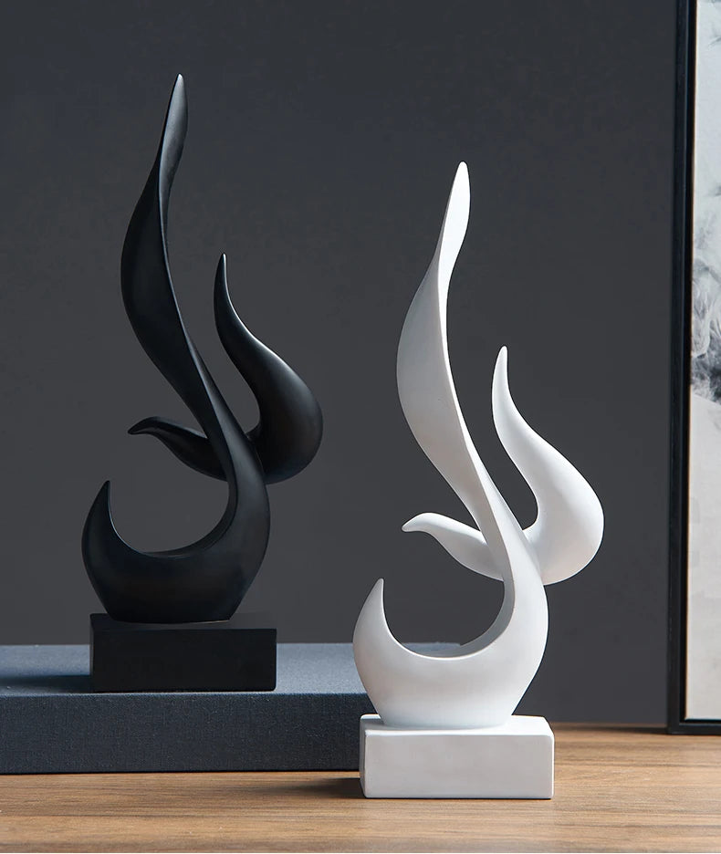 Abstract Flame Bird Sculpture – Modern Resin Home Decor Ornament