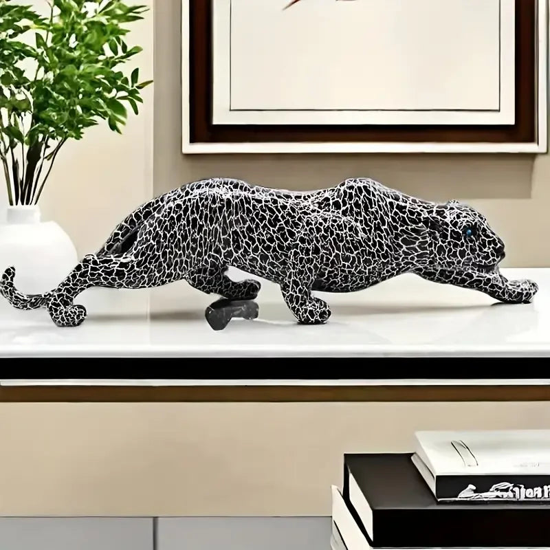 UHKA | Leopard Resin Sculpture – Bold Minimalist Animal Art