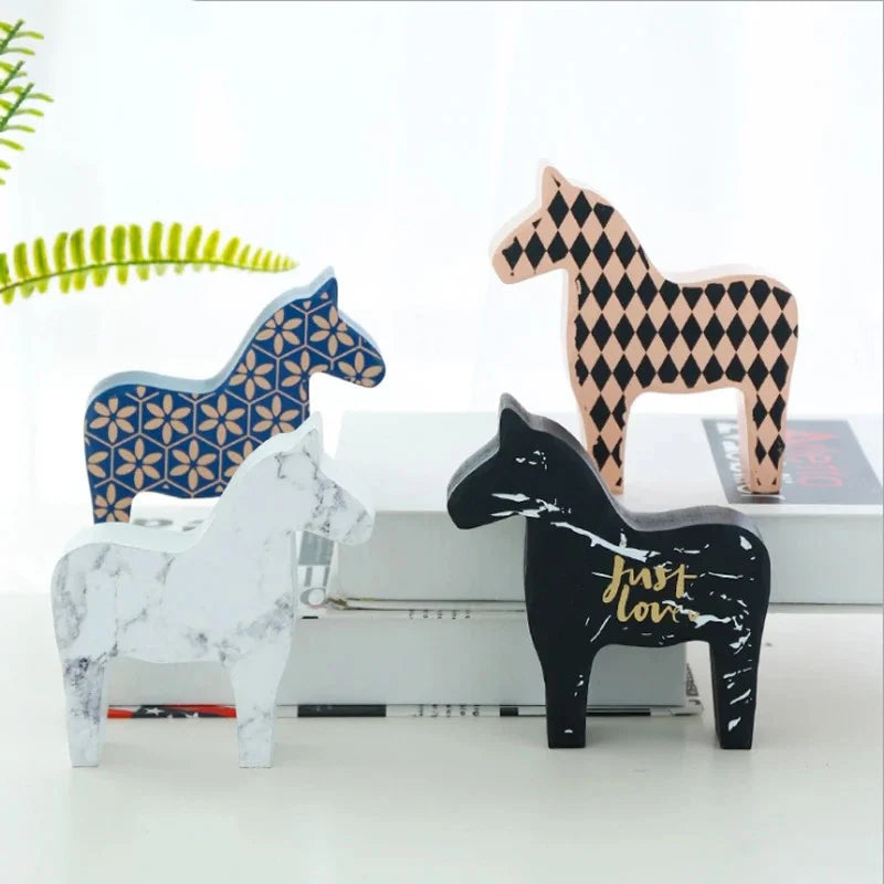 Wooden Horse Sculpture – Rustic Home Decor Statue, Interior Art Ornament