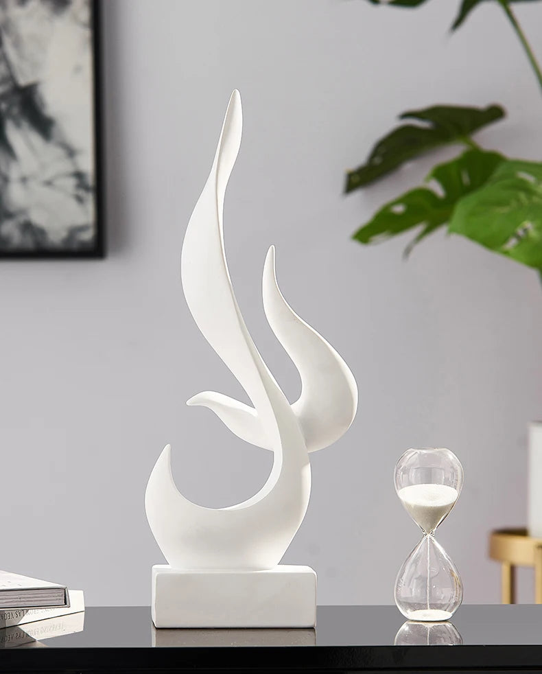 Abstract Flame Bird Sculpture – Modern Resin Home Decor Ornament